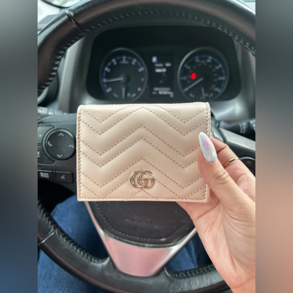 Gucci GG Marmont small wallet - Picture 1 of 8